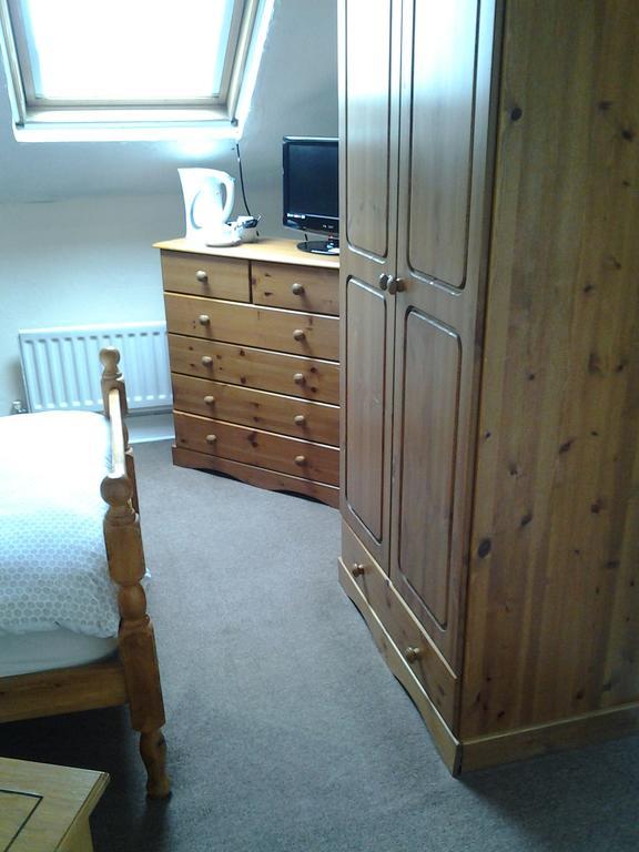 Cornerhouse Guesthouse Карлайл Екстериор снимка