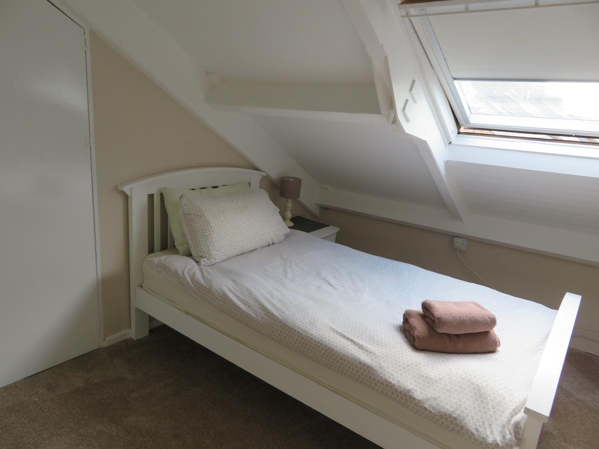 Cornerhouse Guesthouse Карлайл Екстериор снимка